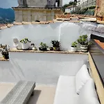 Attico Romantico Con Terrazza - Palm Street, 104 - Free Wifi * サンレモ